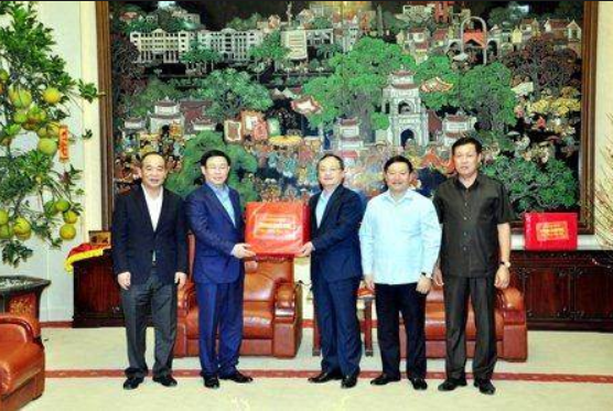 Phó Thủ tướng Chính phủ Vũ Văn Ninh thăm và làm việc tại Hưng Yên